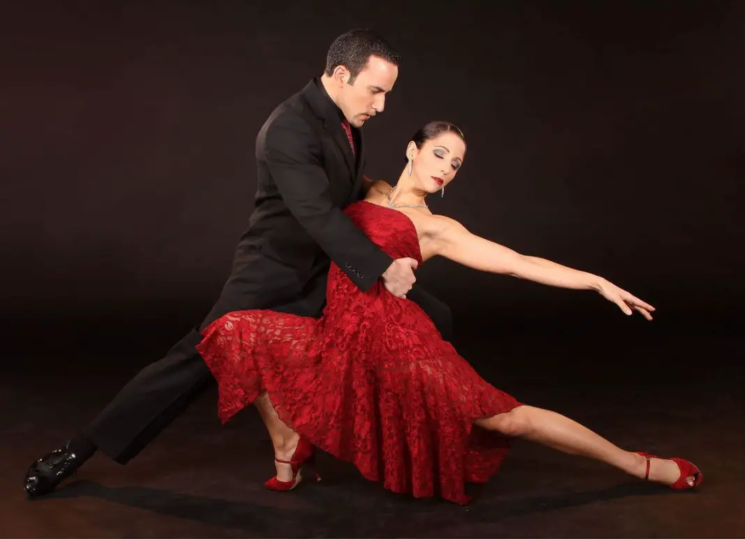 🥇 Tango Dance Facts【 2021 】Types, History, Styles and Techniques